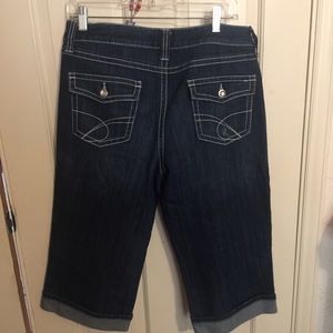 INC CAPRI JEANS